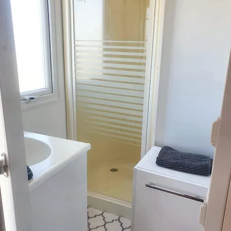Maison Chaleureuse A Saint-pierre *